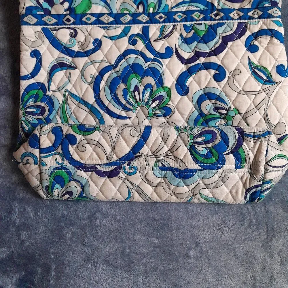 Vera Bradley Women’s Quilted Shoulder Handbag Floral Pattern Width 14in.